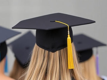 6 Places to Buy Graduation Hats in 2025