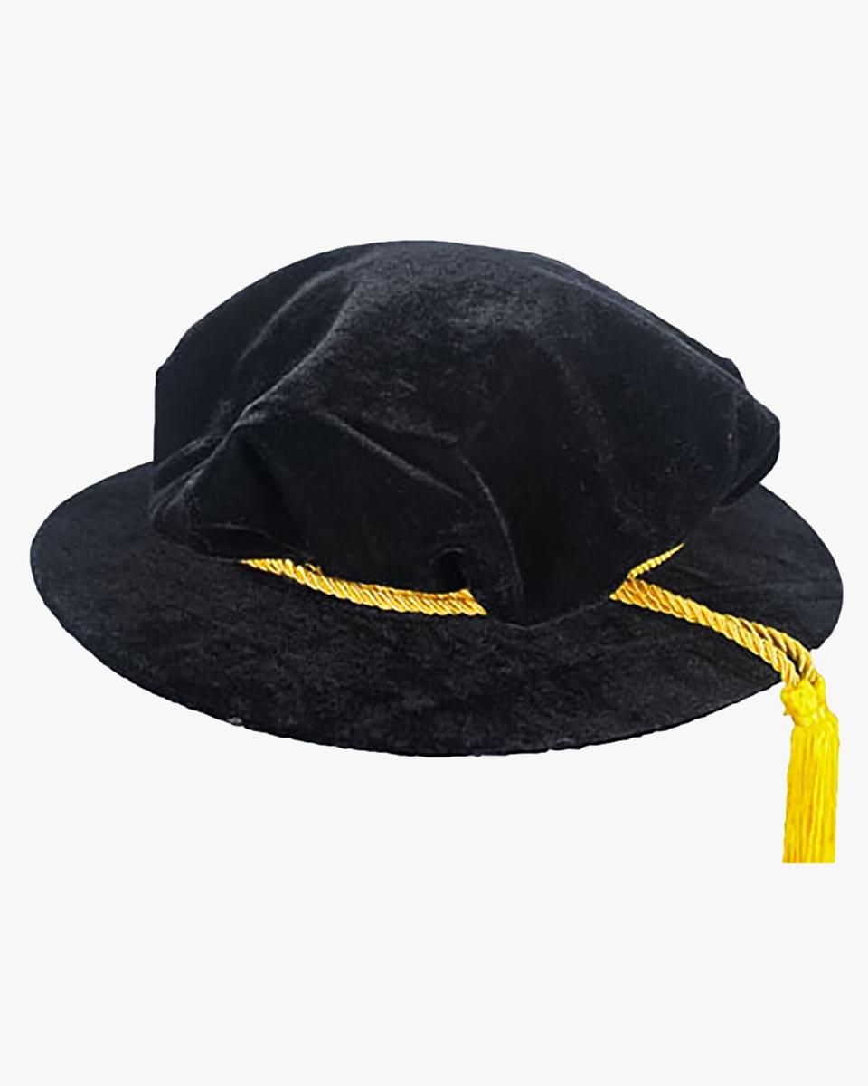 Academic Graduation Beefeater - Graduation Gown